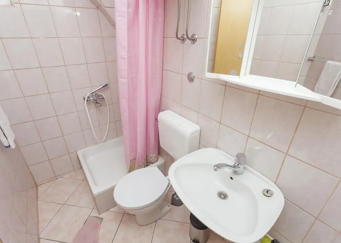 With A Parking Space - 15445 Makarska