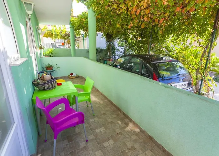 With A Parking Space - 15445 *