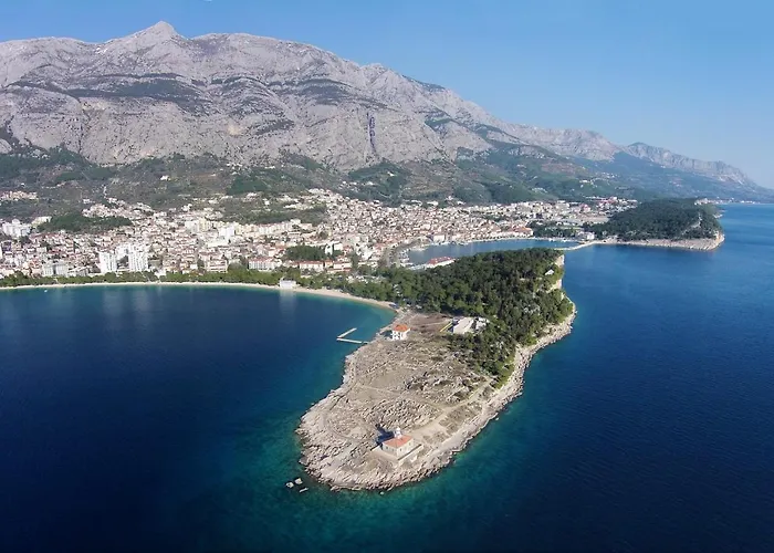 Apartman With A Parking Space - 15445 Makarska